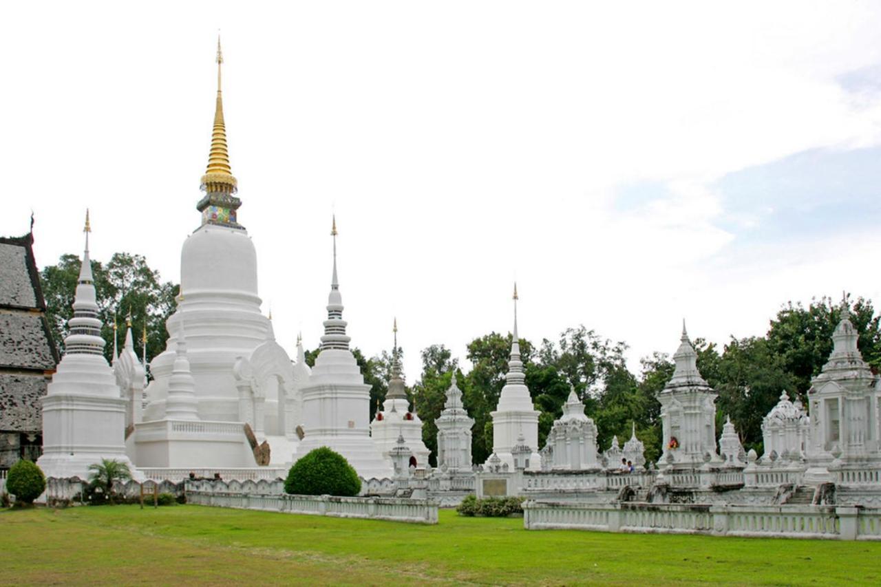 Oyo 677 Le Loftel Hostel Chiang Mai Ngoại thất bức ảnh